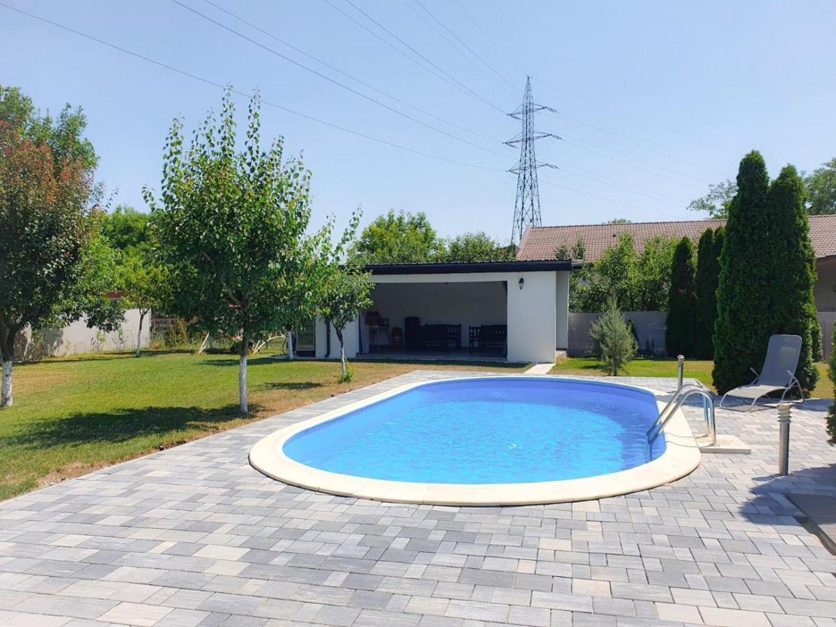Greenwood Residence Ghiroda Exterior foto