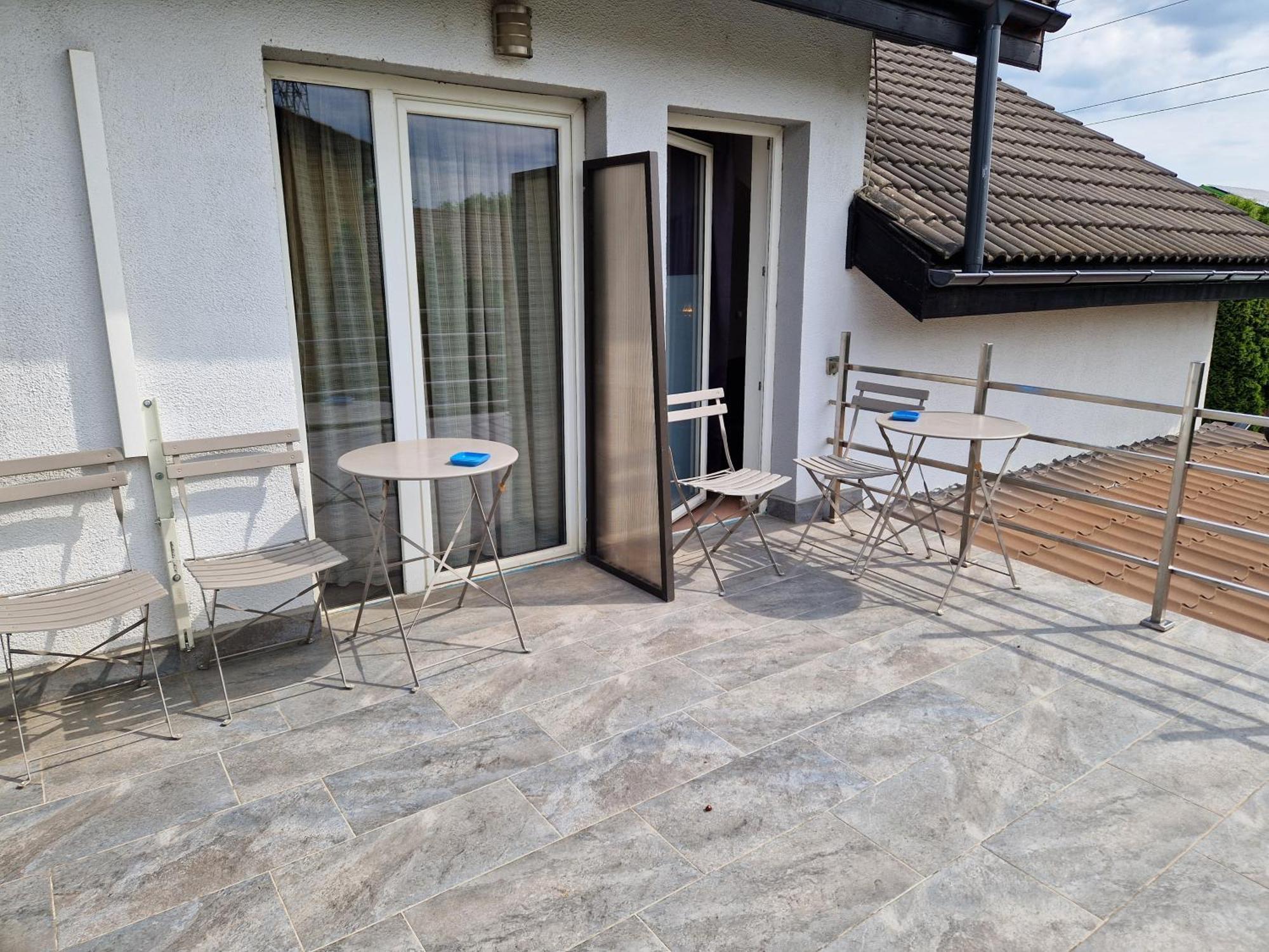 Greenwood Residence Ghiroda Exterior foto